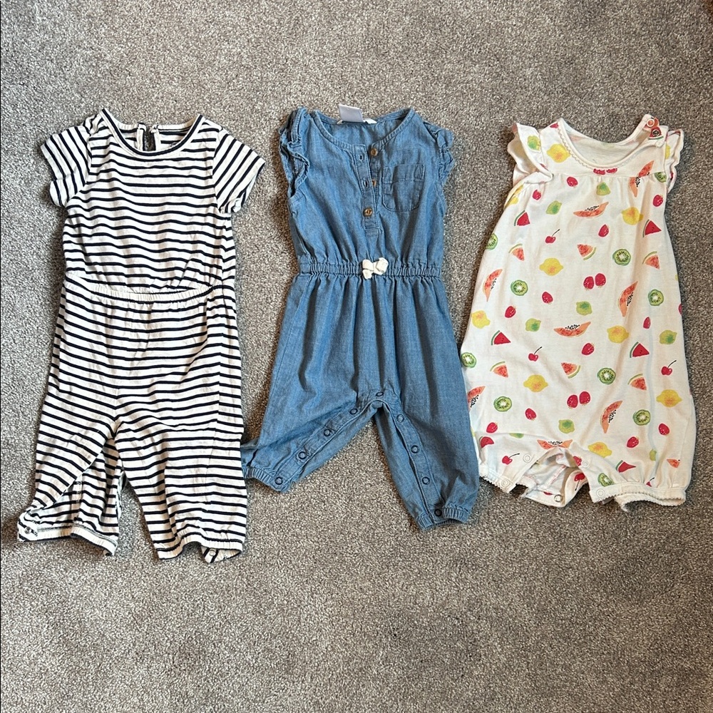 3/15$ 🛍️ Set of Three Baby Rompers - Striped, Denim, Fruit Print